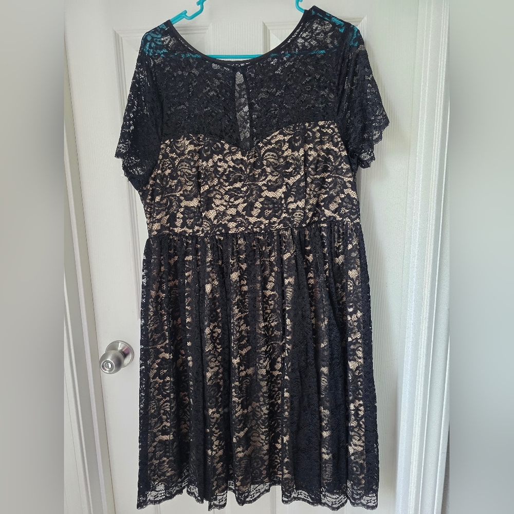 Elegant Black Lace Dress